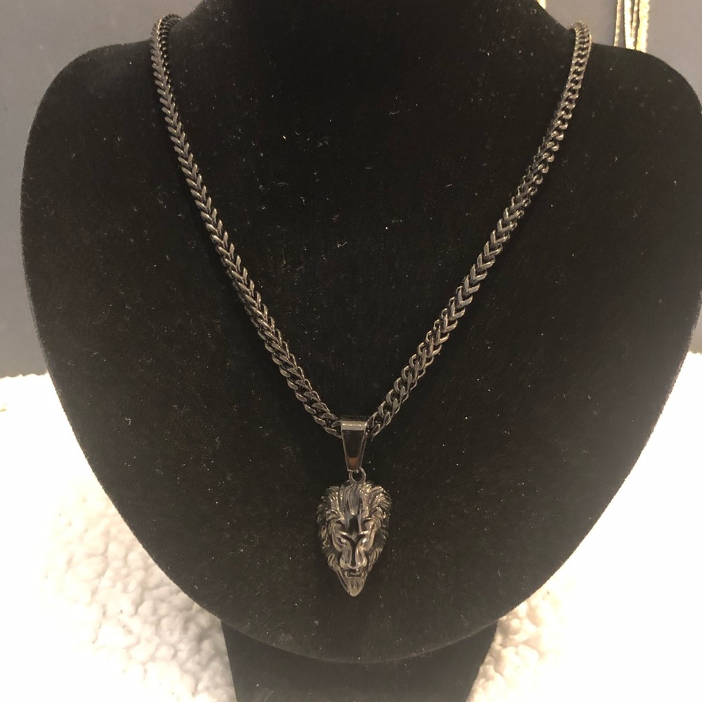 Gunmetal Lion Head Pendant Necklace